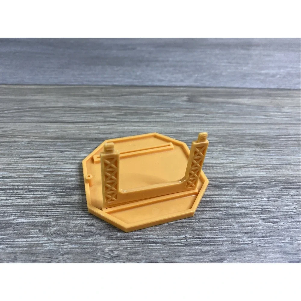 Micro Machines Exploration Harbor Rescue  Galoob 1996 Helicopter Pad‎ Parts Only
